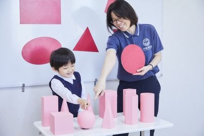 こぐま会の研修を受けた講師が指導します